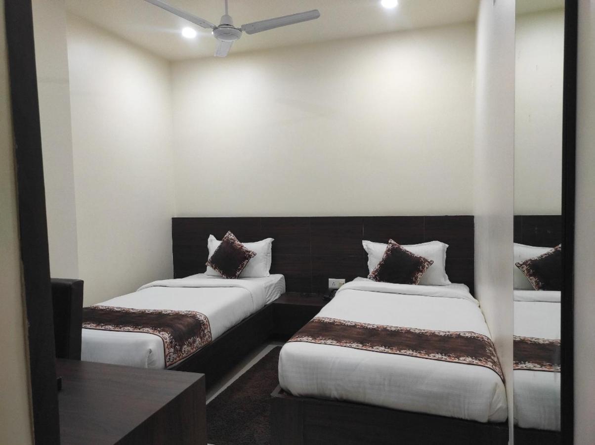Bishnath Hotel Paradise - Biswanath Chariali מראה חיצוני תמונה