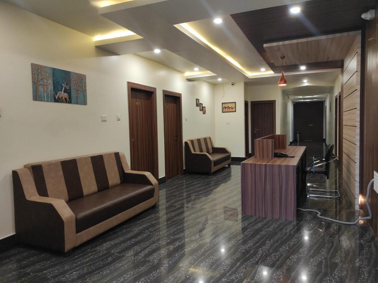Bishnath Hotel Paradise - Biswanath Chariali מראה חיצוני תמונה