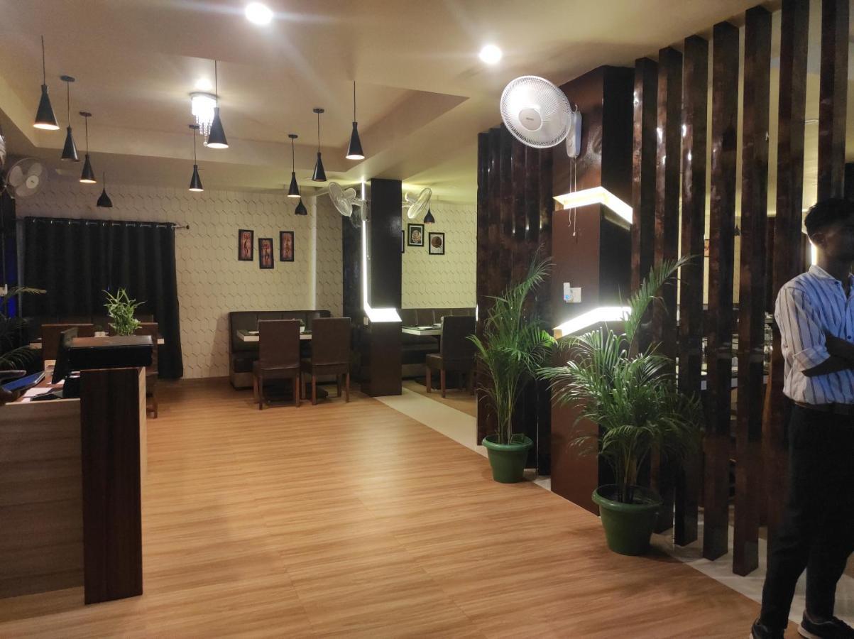 Bishnath Hotel Paradise - Biswanath Chariali מראה חיצוני תמונה