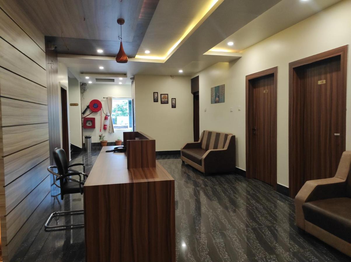 Bishnath Hotel Paradise - Biswanath Chariali מראה חיצוני תמונה